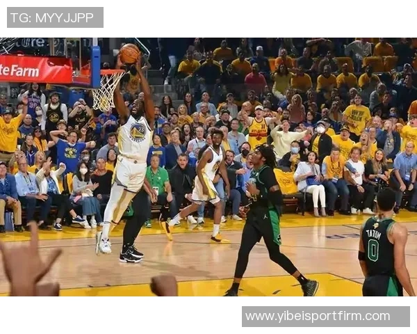 波斯特表现出色八投四中贡献十分三篮板四助攻三分球命中率高达五成 波斯特表现出色八投四中贡献十分三篮板四助攻三分球命中率高达五成