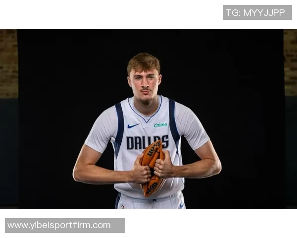 基德赞弗拉格持球组织能力出色赛场阅读比赛表现令人印象深刻