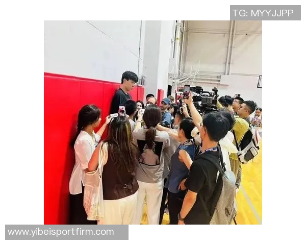 美媒批评克罗宁未引进三分射手选杨瀚森而非科沃德显慵懒无能