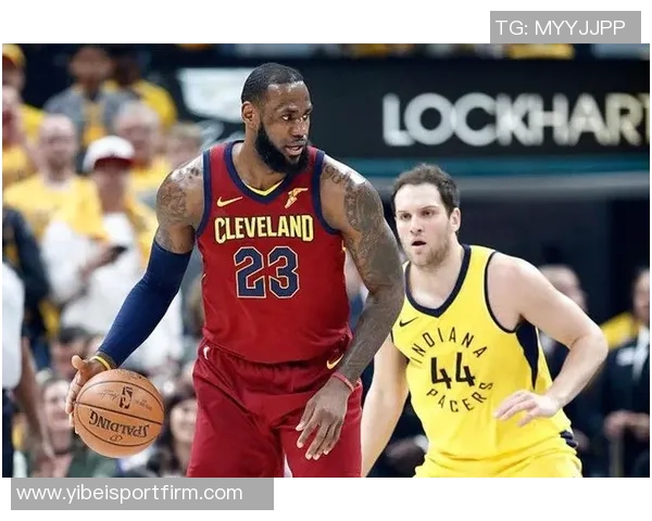 乔约翰逊谈克莱现状认为他需要队友帮助以找回状态