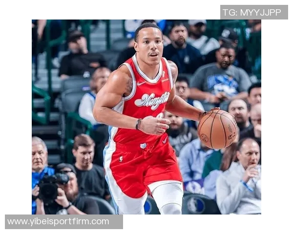 球队可考虑交易猛龙阿巴基提升投射能力助力季后赛之路