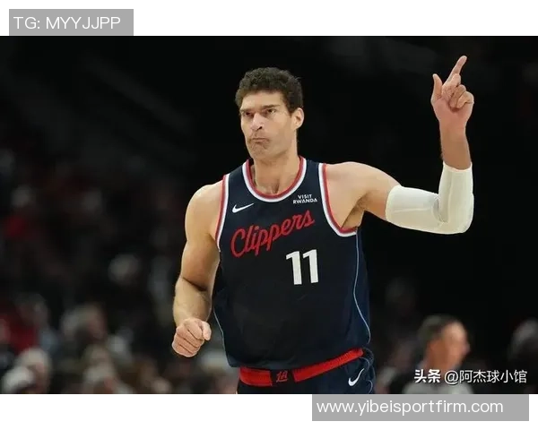 中锋缺阵导致防守漏洞斯普利特直言球队篮筐保护不足