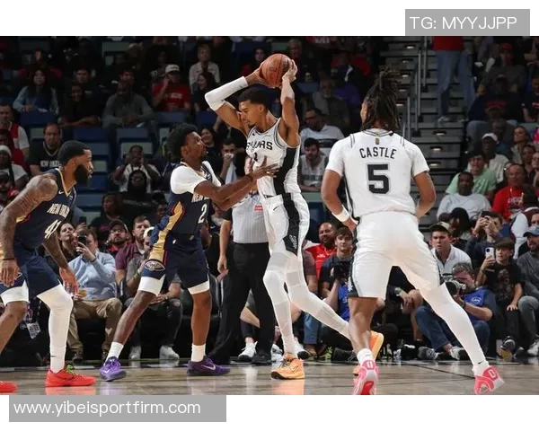 名记称哈珀与卡斯尔为马刺非卖品他们将与文班携手打造新辉煌